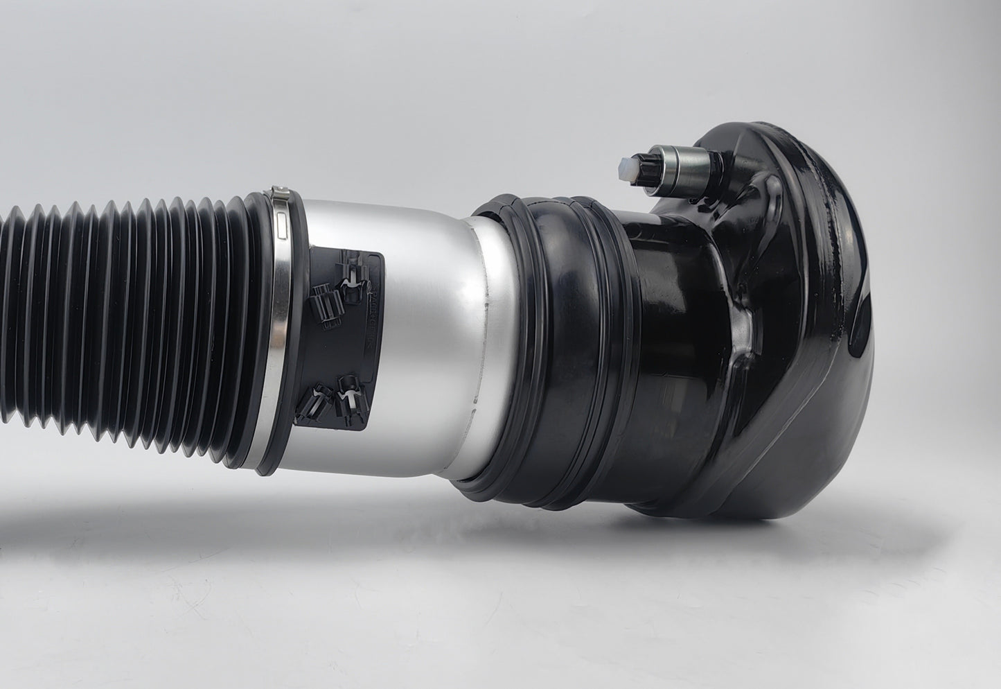 Air Suspension Shock Absorber For BMW G32 4 Matic Front Right 37106899049