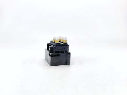 Air Suspension Shock Solenoid  Valve Block Mercedes-Benz S-Class W222 0993200058