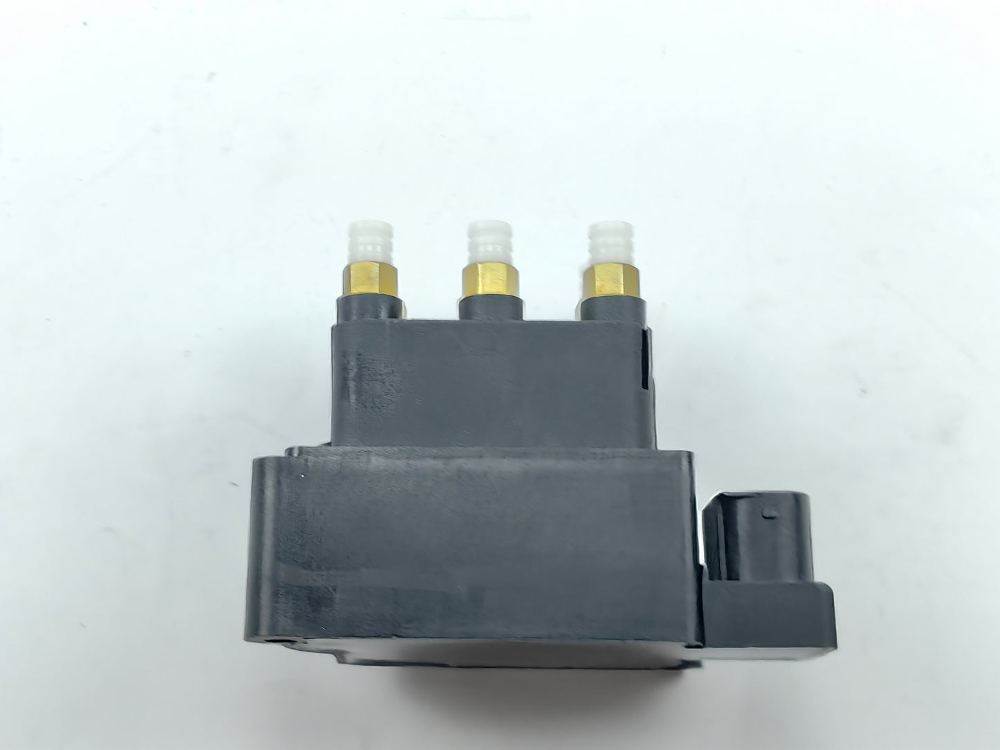 Air Suspension Solenoid Valve Block For Rolls Royce Ghost 37206864213