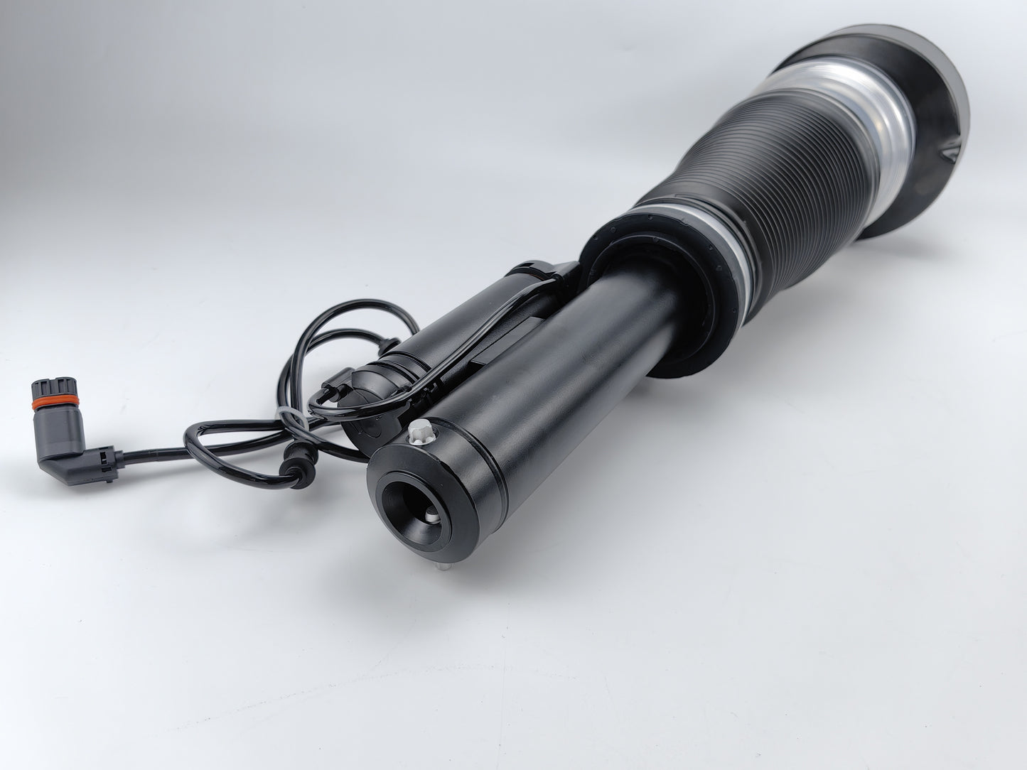 Mercedes Benz S-Class W221 AIRMATIC Front Air Shock Absorber 2213209313  2213204913
