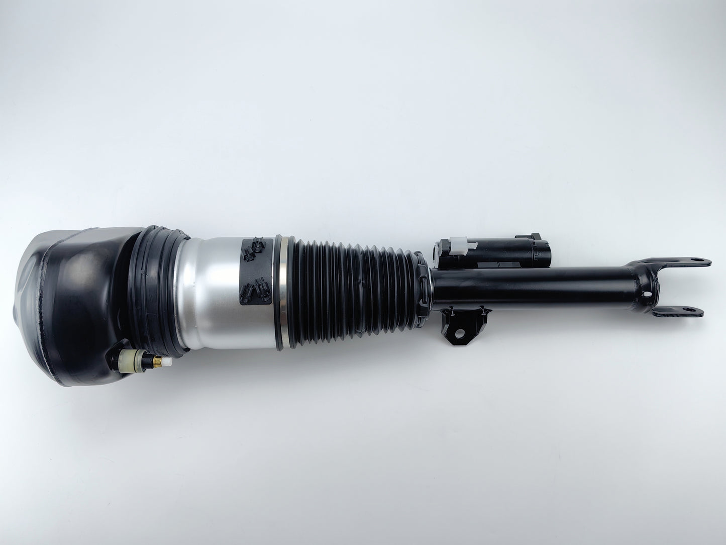 Front Left Air Shock Absorber For BMW 7 Series G11 G12 37106877555
