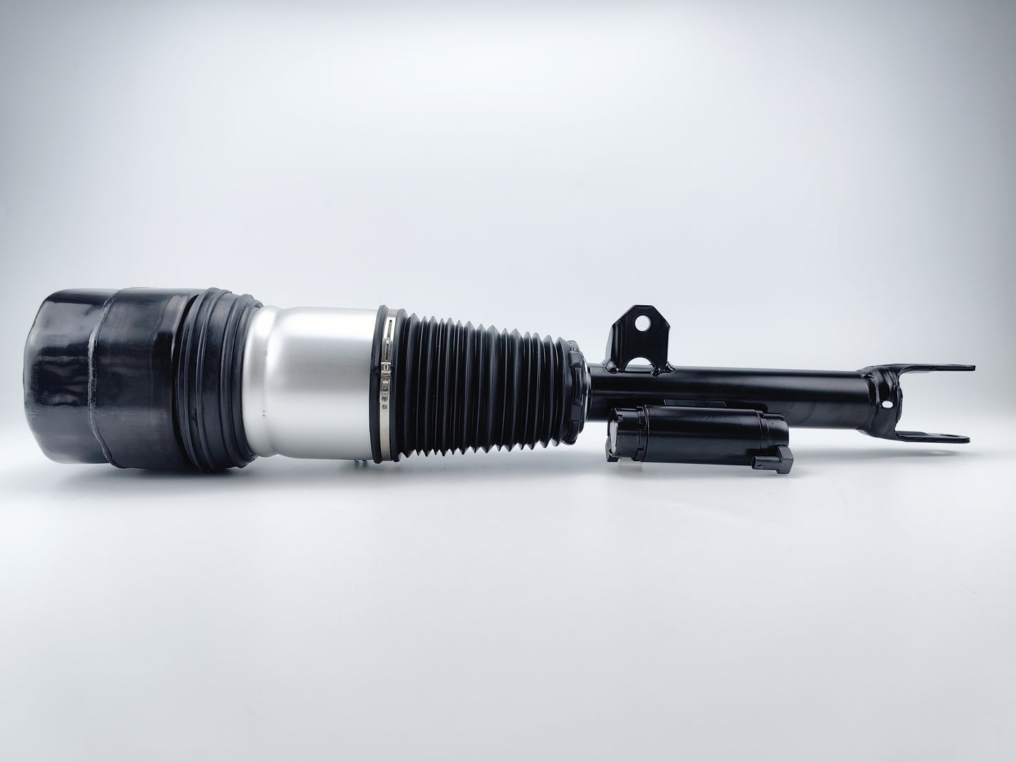 Front Left Air Shock Absorber For BMW 7 Series G11 G12 37106877555