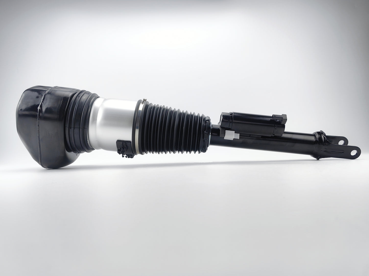 Front Left Air Shock Absorber For BMW 7 Series G11 G12 37106877555