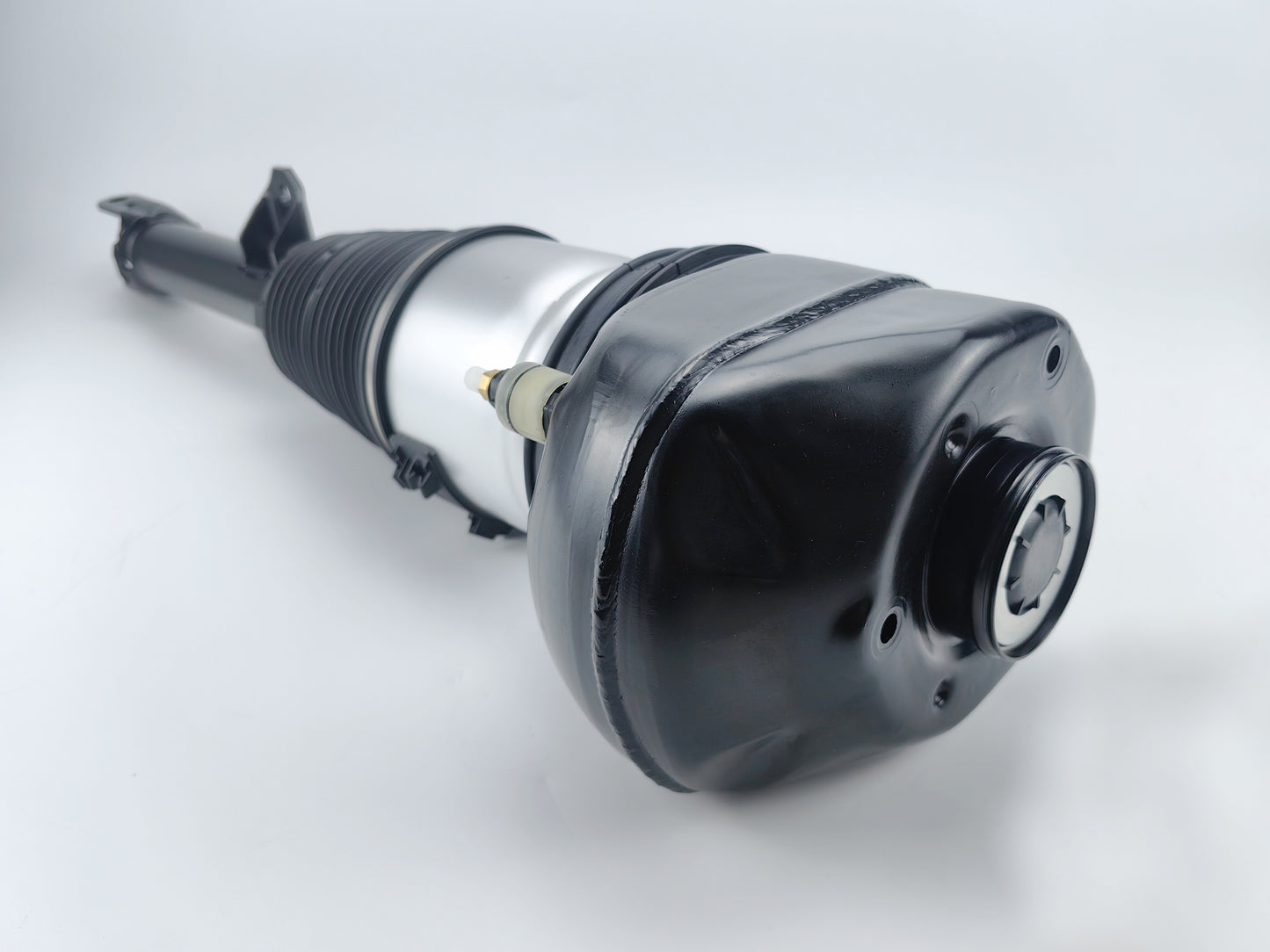 Front Left Air Shock Absorber For BMW 7 Series G11 G12 37106877555