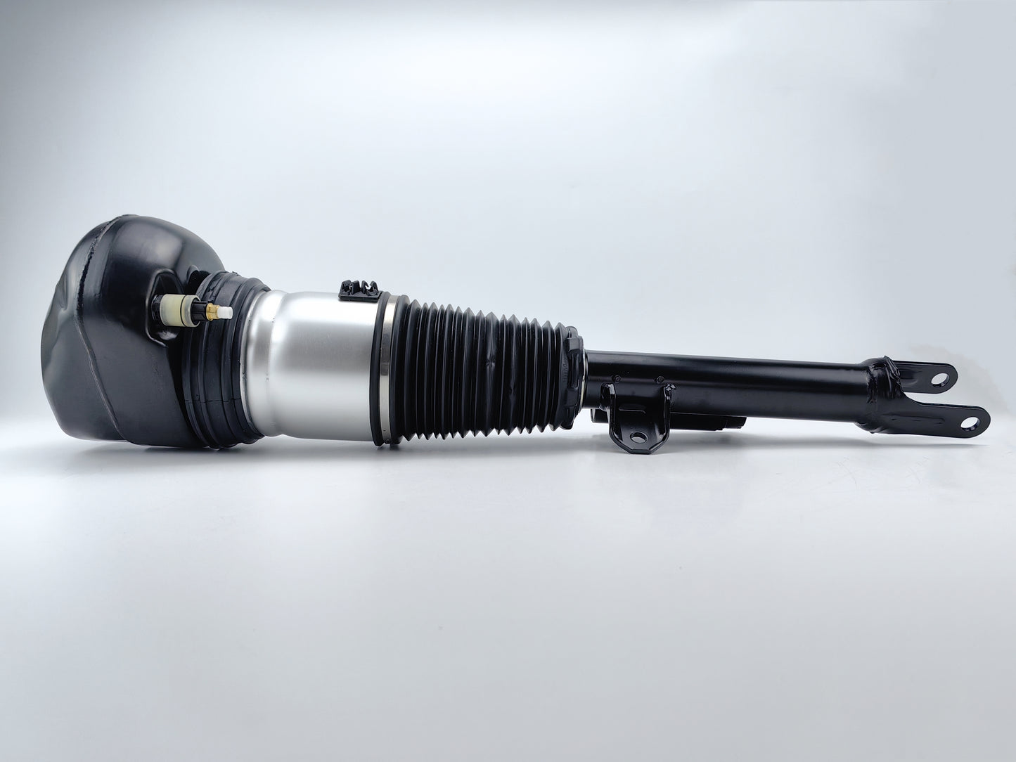 Front Left Air Shock Absorber For BMW 7 Series G11 G12 37106877555