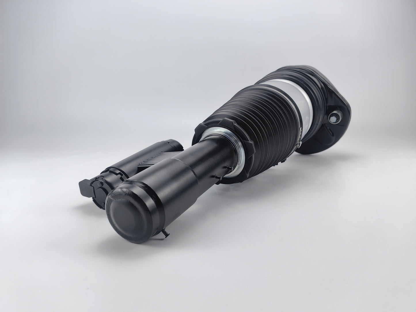 Air Suspension Shock Absorber For BMW G32 4 Matic Front Right 37106899049