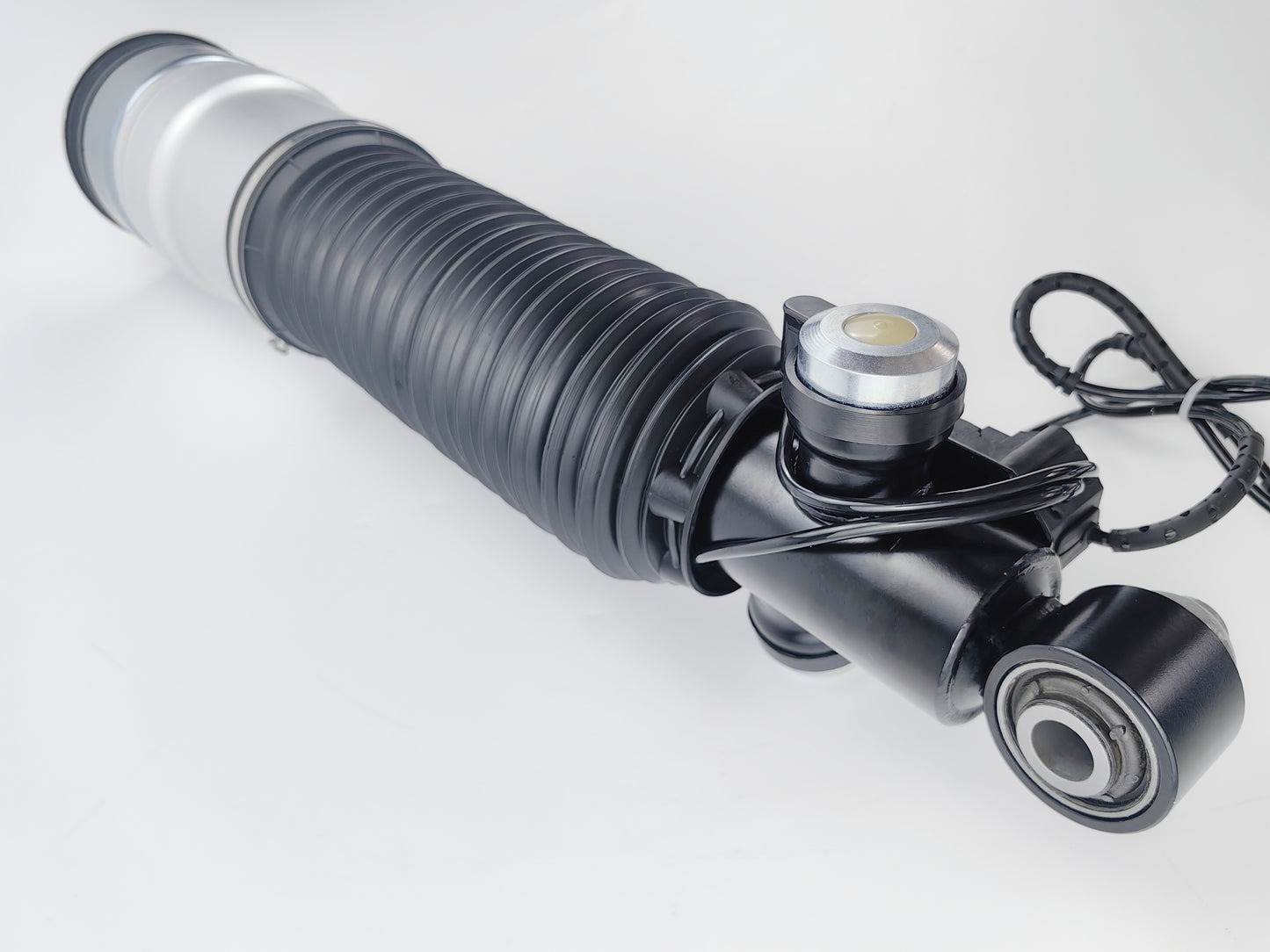 Rear Right Air Suspension Shock Absorber For BMW 7-Series F02 37126796930