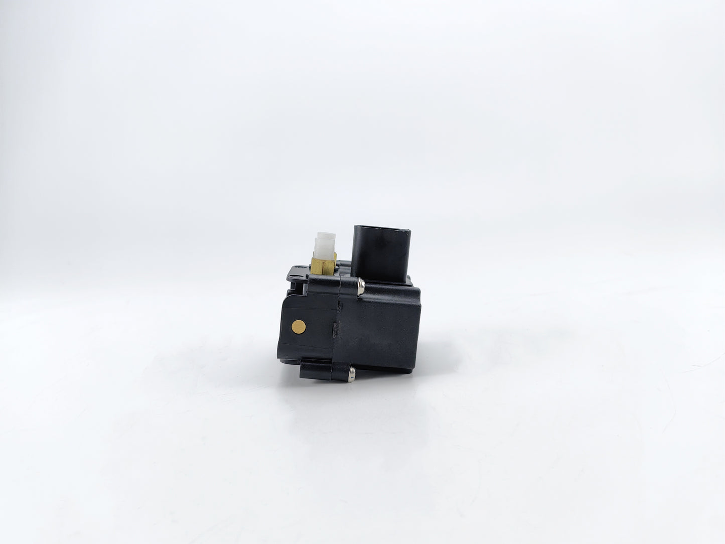 Air Suspension Solenoid Valve Block For BMW F02 37206864251