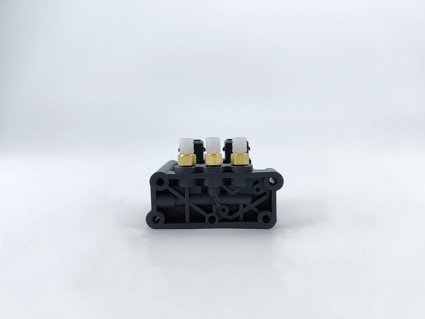 Air Suspension Solenoid Valve Block 37226787616 For BMW E65 E66