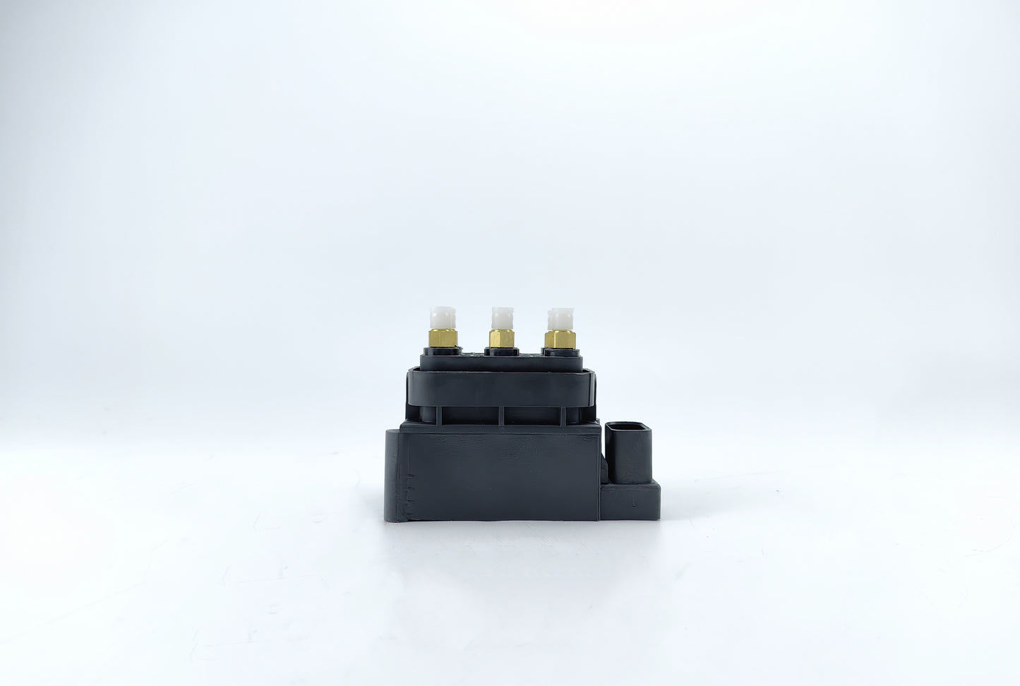 4E0616013 Air Suspension Solenoid Valve Block For Audi A8 A6 D3