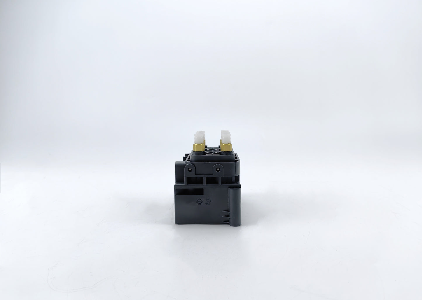 4E0616013 Air Suspension Solenoid Valve Block For Audi A8 A6 D3