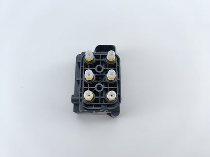 4E0616013 Air Suspension Solenoid Valve Block For Audi A8 A6 D3