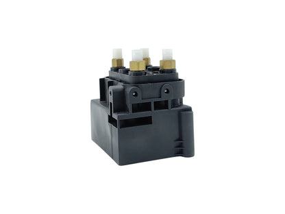C2D26814 Air Suspension Solenoid Valve Block For Jaguar XJ 351