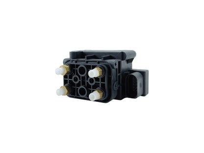 C2D26814 Air Suspension Solenoid Valve Block For Jaguar XJ 351