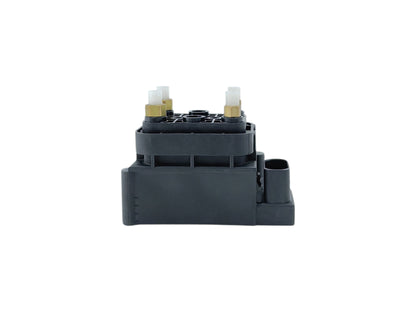 C2D26814 Air Suspension Solenoid Valve Block For Jaguar XJ 351