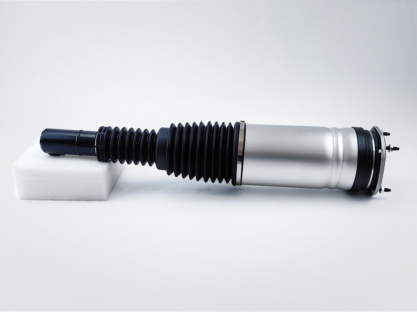 Shock Absorber - Front  Right Air Suspension Land Rover Discovery 5 L462﻿ LR102250